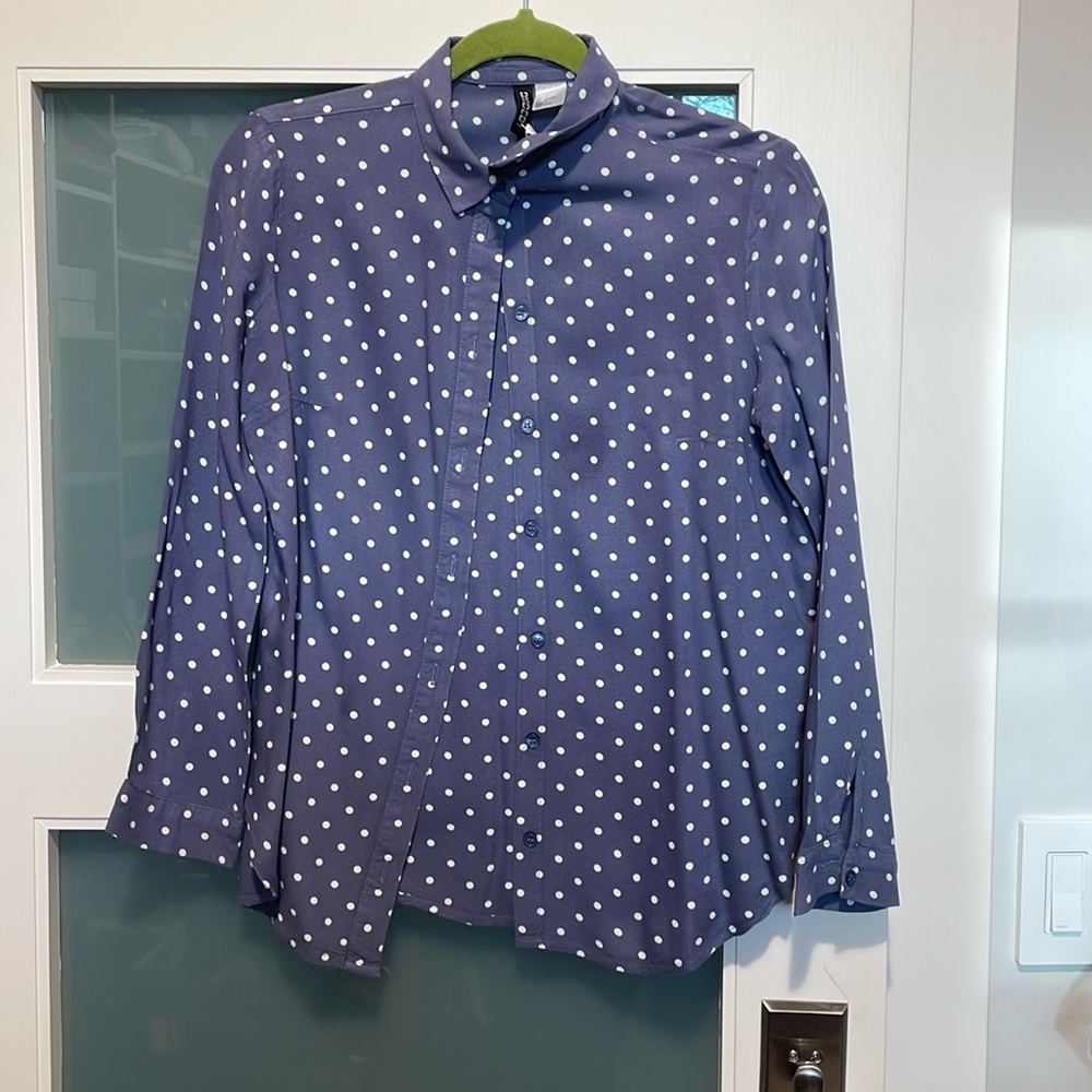 100% viscose H&M polka dot shirt